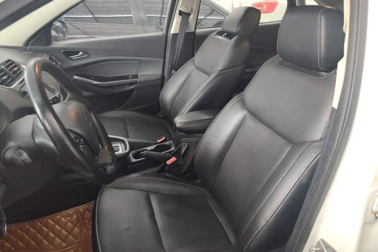 Used Ford Escort 2017 Happiness Edition 1.5L Automatic Fashion Version Left Front Seat