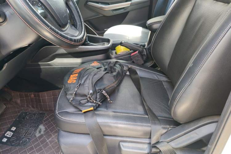 Used Ford Escort 2017 Happiness Edition 1.5L Automatic Fashion Version Left Front Seat