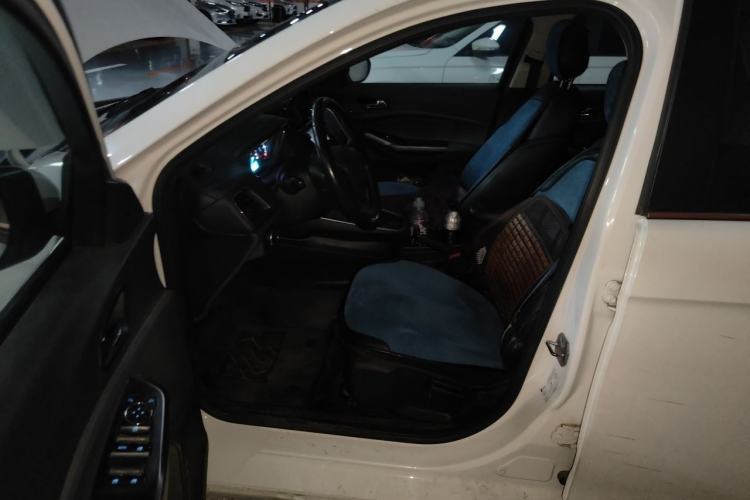 Used Ford Escort 2017 Happiness Edition 1.5L Automatic Fashion Version Left Front Seat