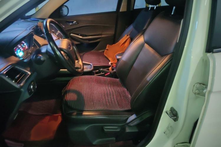 Used Ford Escort 2017 Happiness Edition 1.5L Automatic Fashion Version Left Front Seat