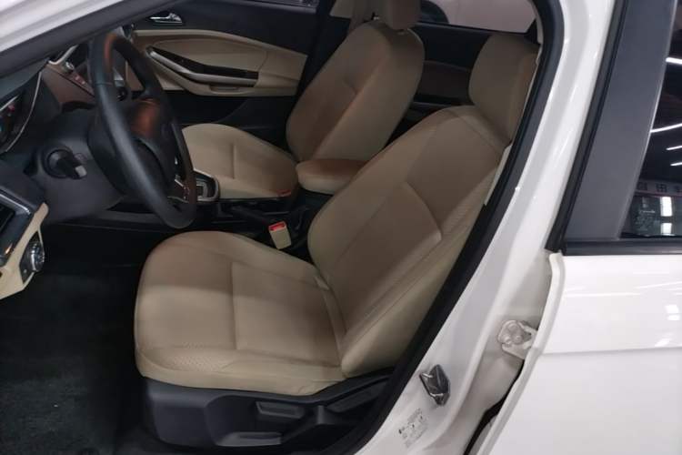 Used Ford Escort 2017 Revised Version 1.5L Automatic Comfort Edition Left Front Seat