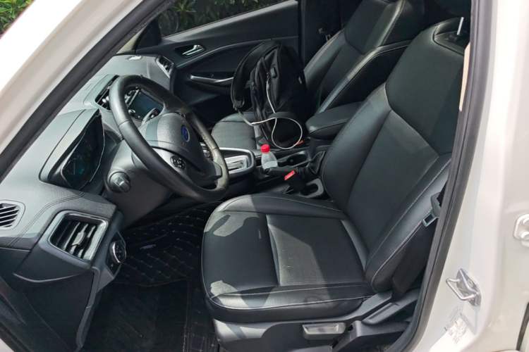 Used Ford Escort 2017 Happiness Edition 1.5L Automatic Fashion Version Left Front Seat