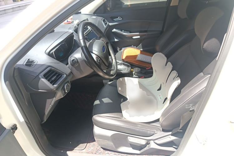 Used Ford Escort 2017 Happiness Edition 1.5L Automatic Fashion Version Left Front Seat