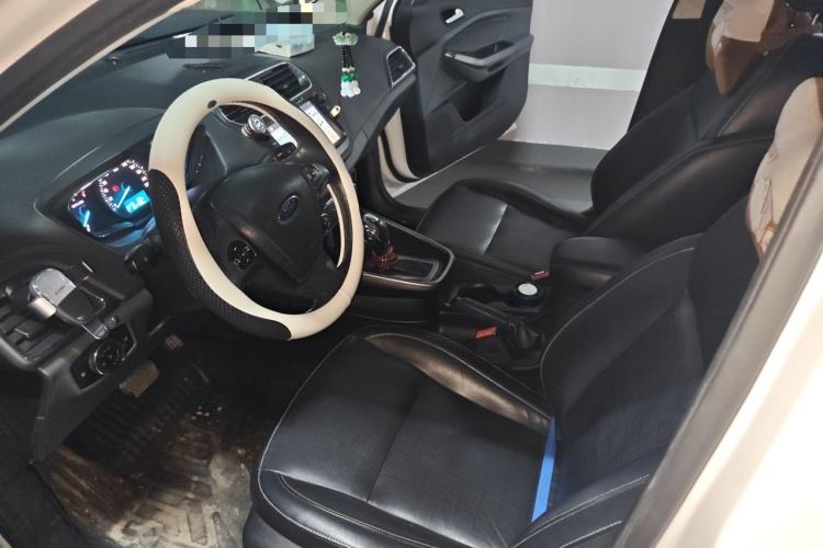 Used Ford Escort 2017 Happiness Edition 1.5L Automatic Fashion Version Left Front Seat