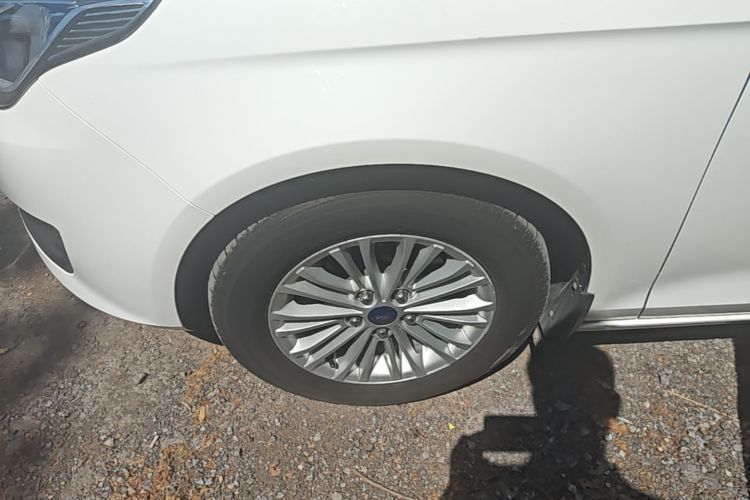 Used Ford Escort 2017 Revised Version 1.5L Manual Comfort Edition Left Front Wheel Hub