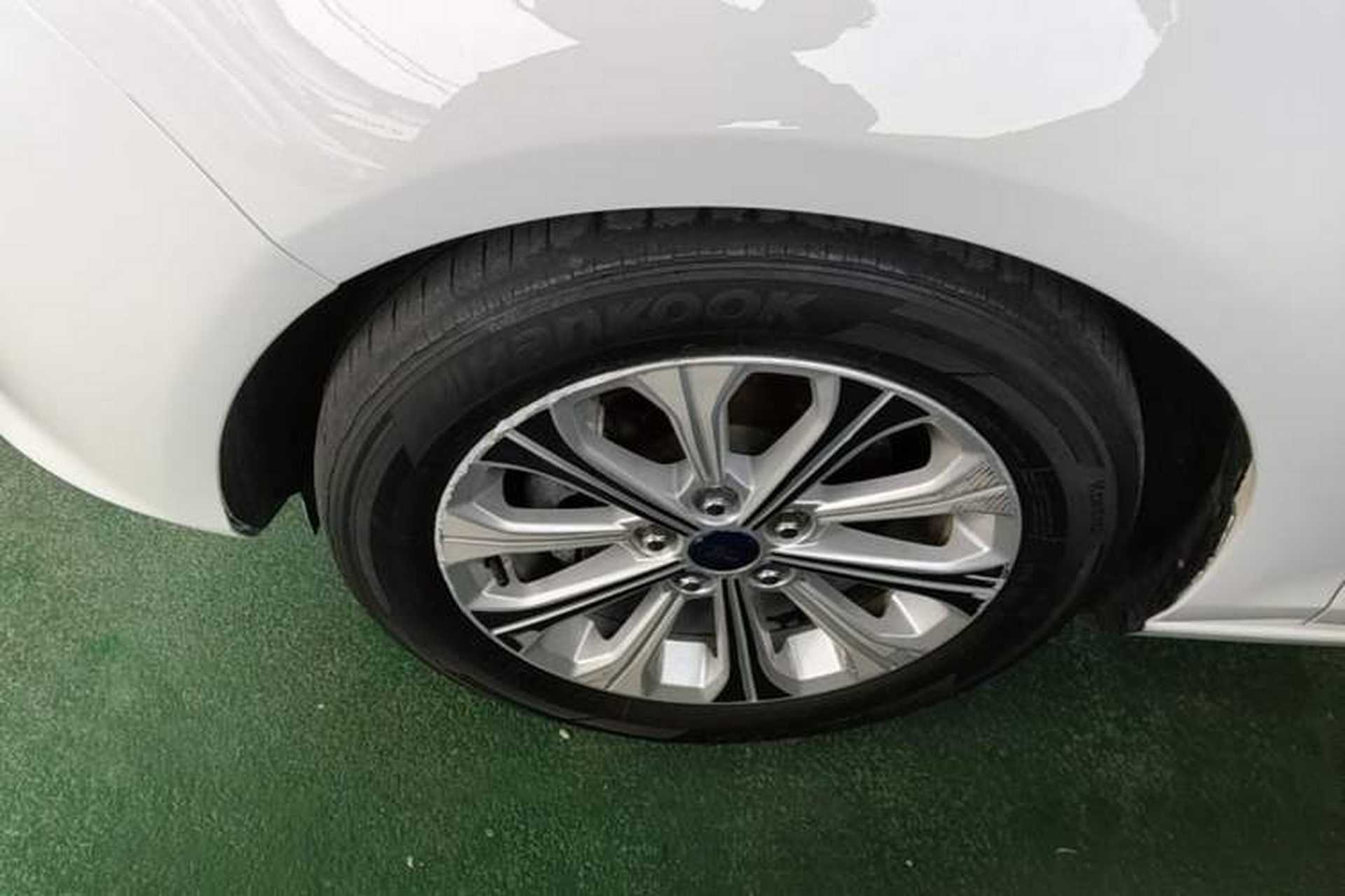 Used Ford Escort 2017 Happiness Edition 1.5L Automatic Fashion Version Left Front Wheel Hub