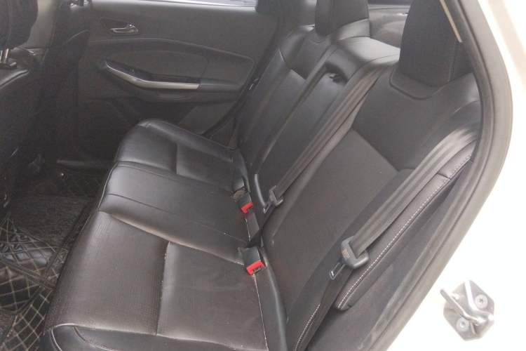 Used Ford Escort 2017 Happiness Edition 1.5L Automatic Fashion Version Left Rear Seat