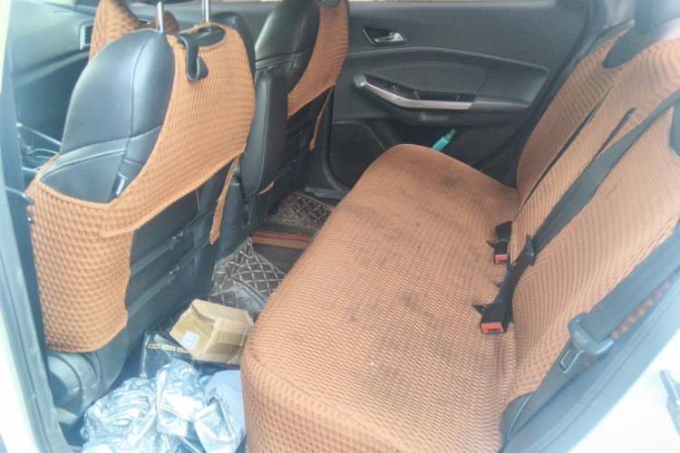 Used Ford Escort 2017 Happiness Edition 1.5L Automatic Fashion Version Left Rear Seat