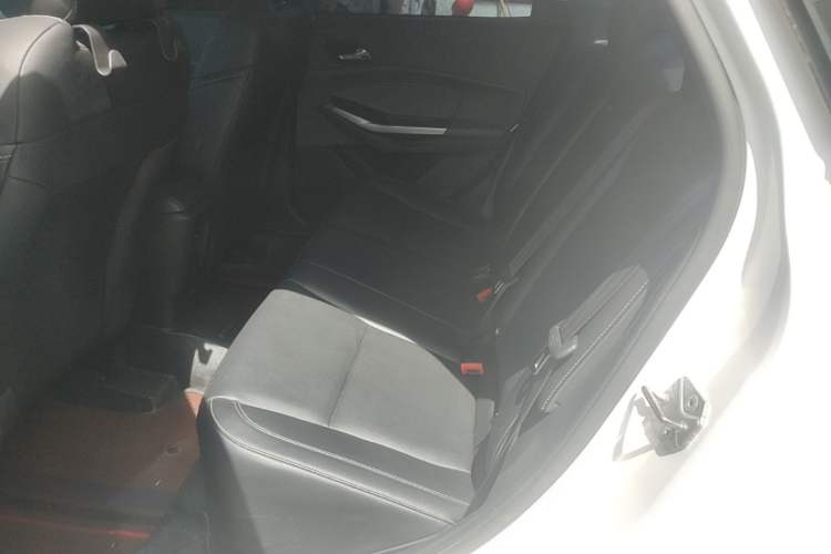 Used Ford Escort 2017 Happiness Edition 1.5L Automatic Fashion Version Left Rear Seat