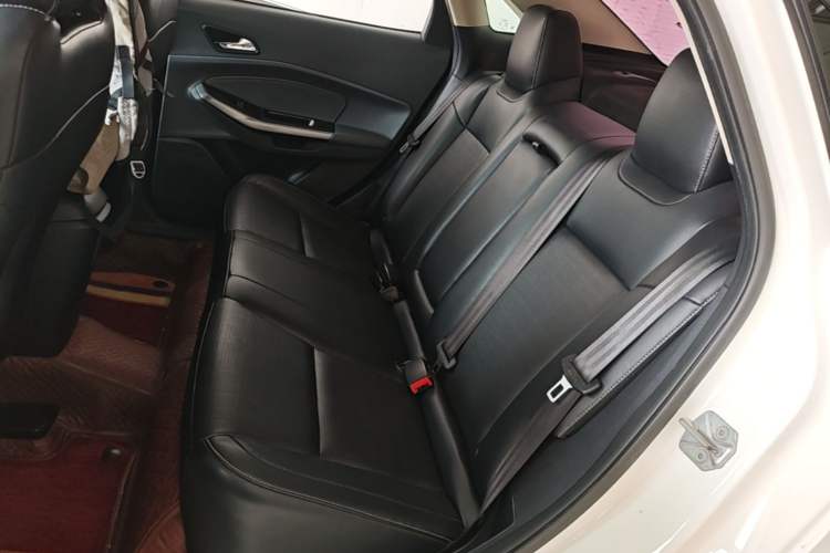 Used Ford Escort 2017 Happiness Edition 1.5L Automatic Fashion Version Left Rear Seat