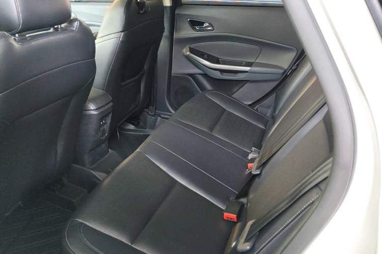 Used Ford Escort 2017 Happiness Edition 1.5L Automatic Fashion Version Left Rear Seat