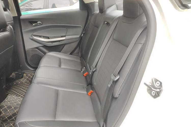 Used Ford Escort 2017 Happiness Edition 1.5L Automatic Fashion Version Left Rear Seat