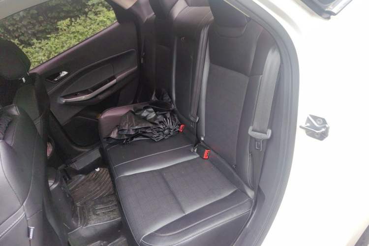 Used Ford Escort 2017 Happiness Edition 1.5L Automatic Fashion Version Left Rear Seat
