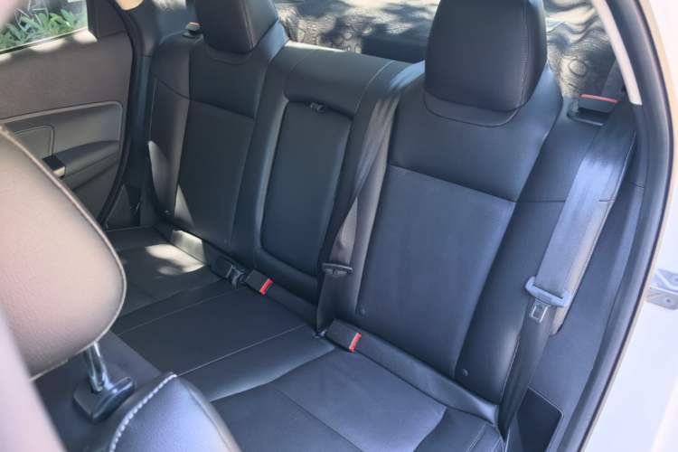 Used Ford Escort 2017 Happiness Edition 1.5L Automatic Fashion Version Left Rear Seat