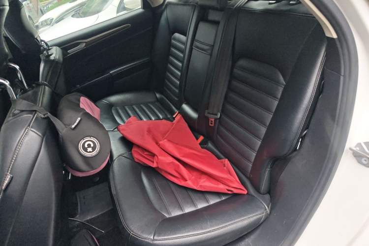 Used Ford Escort 2017 EcoBoost 180 Stylish Model Left Rear Seat