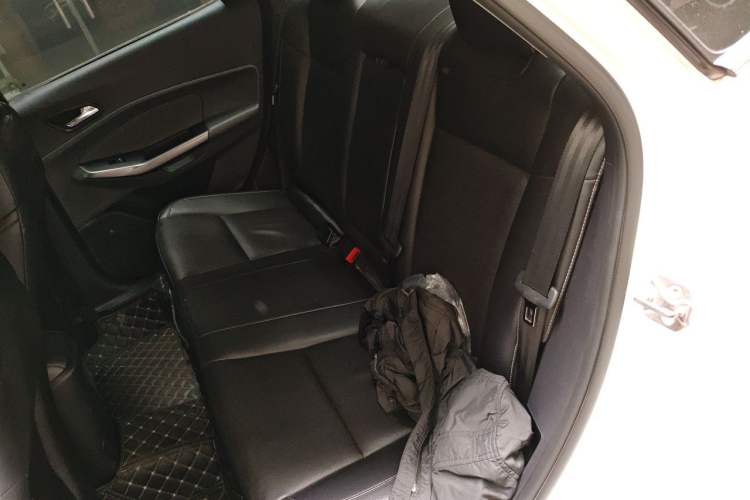 Used Ford Escort 2017 Happiness Edition 1.5L Automatic Fashion Version Left Rear Seat