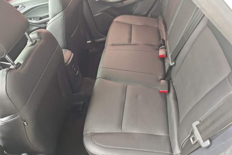 Used Ford Escort 2017 Happiness Edition 1.5L Automatic Fashion Version Left Rear Seat