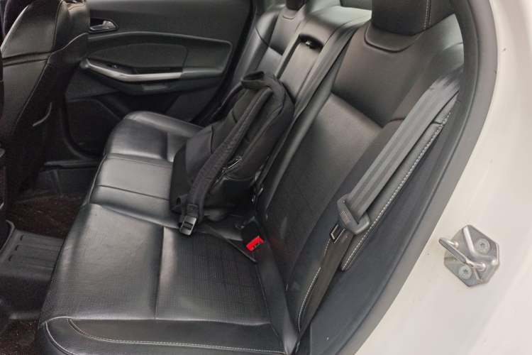 Used Ford Escort 2017 Happiness Edition 1.5L Automatic Fashion Version Left Rear Seat