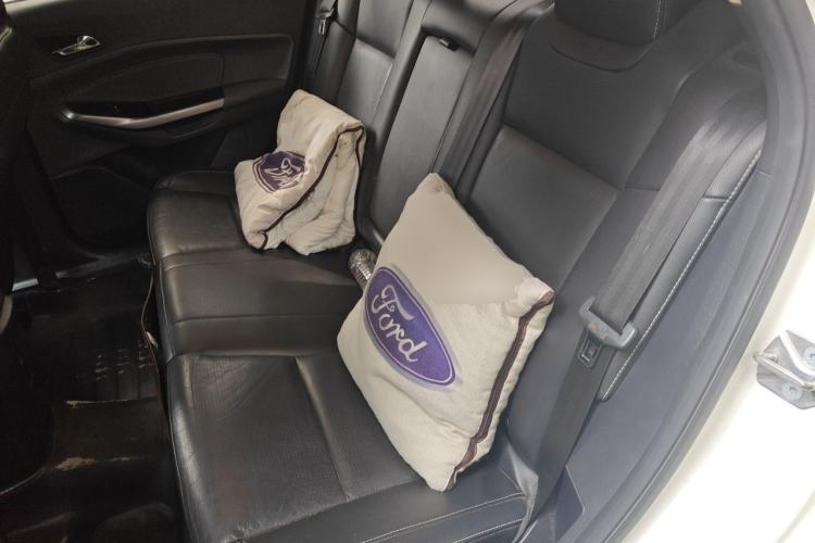 Used Ford Escort 2017 Happiness Edition 1.5L Automatic Fashion Version Left Rear Seat