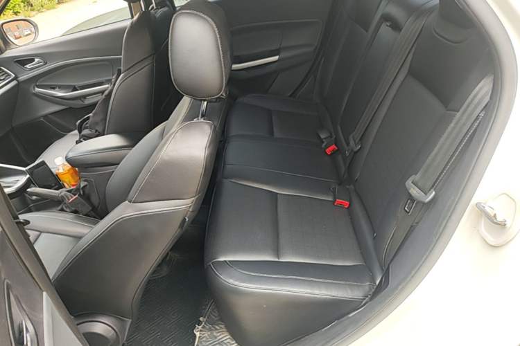 Used Ford Escort 2017 Happiness Edition 1.5L Automatic Fashion Version Left Rear Seat