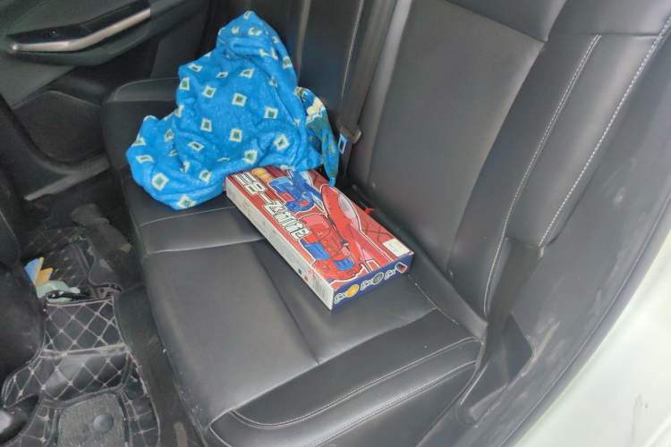 Used Ford Escort 2017 Happiness Edition 1.5L Automatic Fashion Version Left Rear Seat