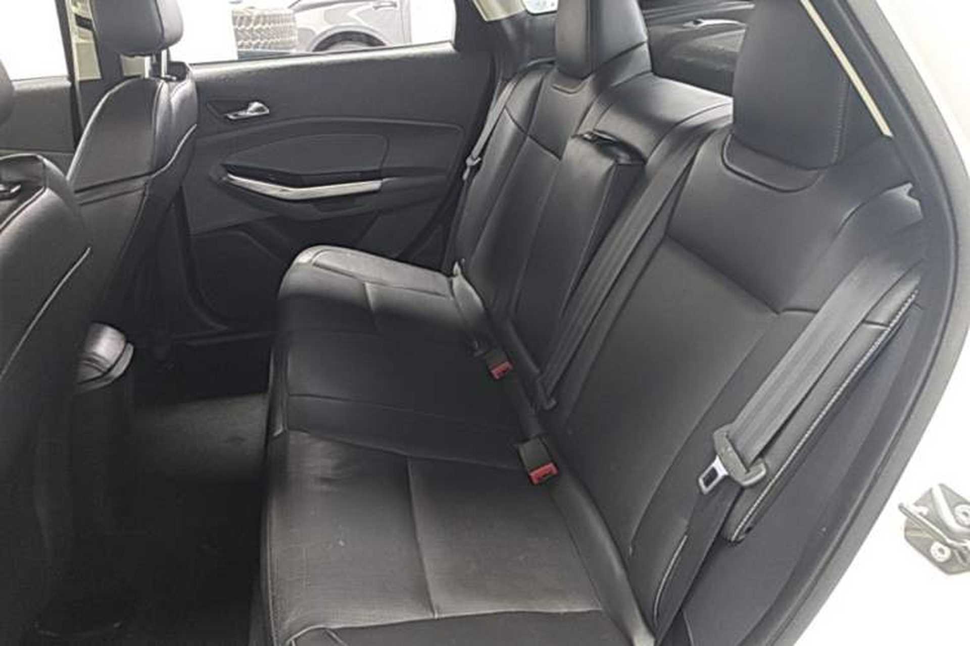 Used Ford Escort 2017 Happiness Edition 1.5L Automatic Fashion Version Left Rear Seat
