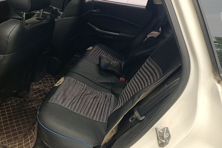 Used Ford Escort 2017 Happiness Edition 1.5L Automatic Fashion Version Left Rear Seat