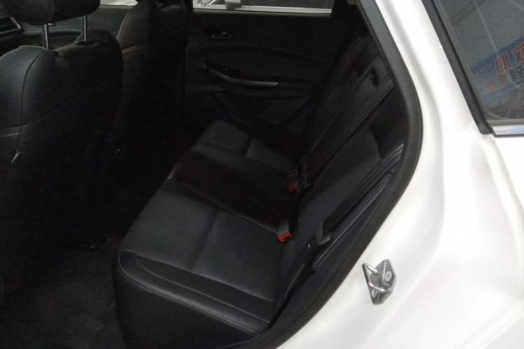 Used Ford Escort 2017 Happiness Edition 1.5L Automatic Fashion Version Left Rear Seat