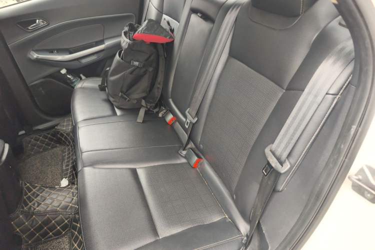 Used Ford Escort 2017 Happiness Edition 1.5L Automatic Fashion Version Left Rear Seat