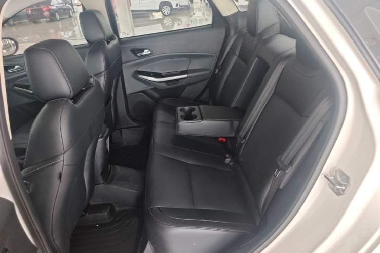 Used Ford Escort 2017 Happiness Edition 1.5L Automatic Fashion Version Left Rear Seat
