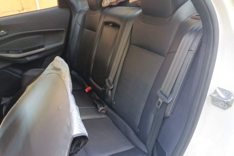 Used Ford Escort 2017 Happiness Edition 1.5L Automatic Fashion Version Left Rear Seat