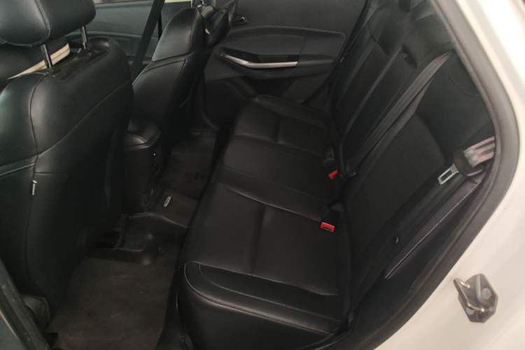 Used Ford Escort 2017 Happiness Edition 1.5L Automatic Fashion Version Left Rear Seat