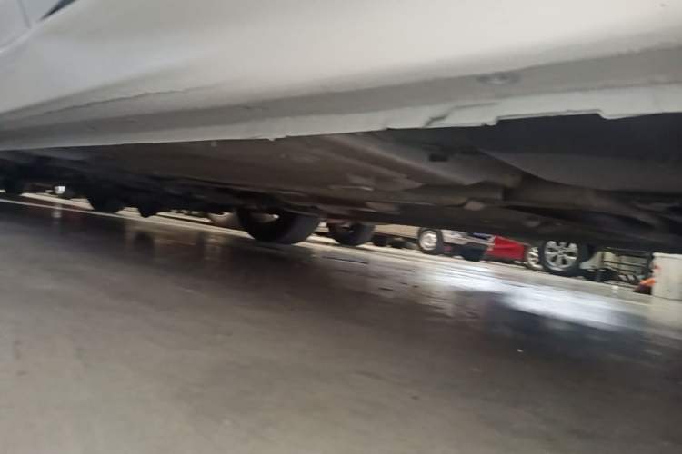 Used Ford Escort 2017 Happiness Edition 1.5L Automatic Fashion Version Left Side Sill