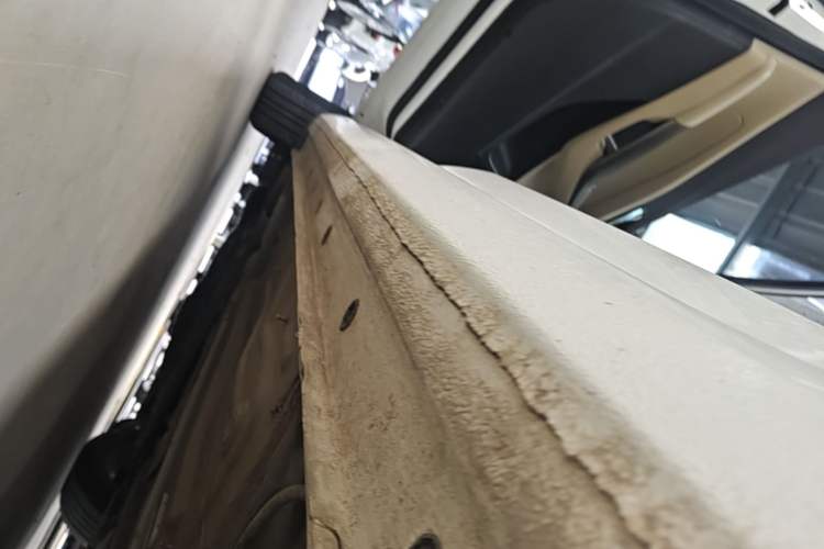 Used Ford Escort 2017 Revised Version 1.5L Automatic Comfort Edition Left Side Sill