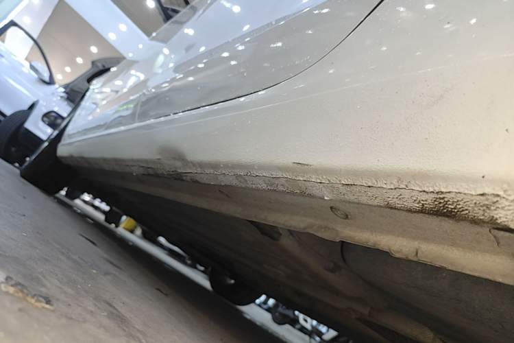 Used Ford Escort 2017 Happiness Edition 1.5L Automatic Fashion Version Left Side Sill