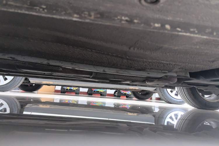Used Ford Escort 2017 Happiness Edition 1.5L Automatic Fashion Version Left Side Sill