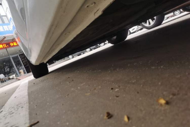 Used Ford Escort 2017 Happiness Edition 1.5L Automatic Fashion Version Left Side Sill