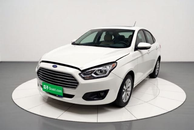 Ojetý Ford Escort 2017 Happiness Edition 1.5L Automatic Fashion Version