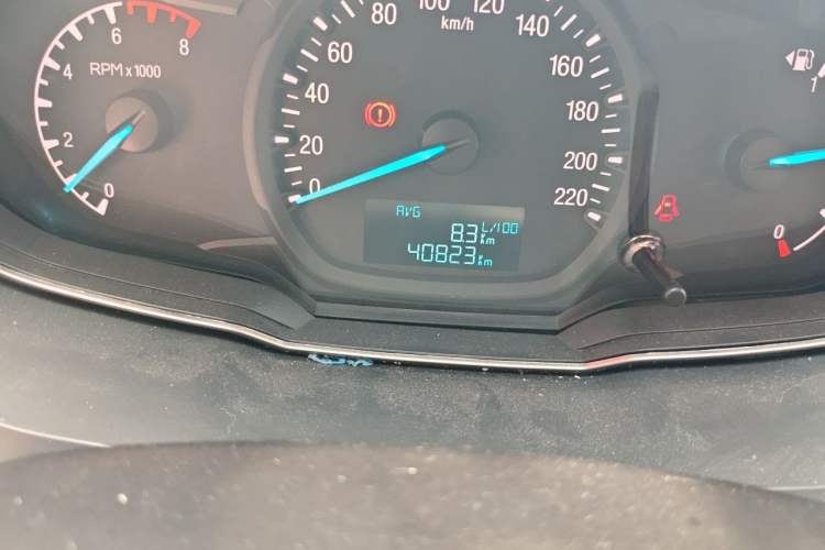 Used Ford Escort 2017 Revised Version 1.5L Manual Comfort Edition Odometer Close Up