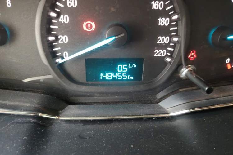 Used Ford Escort 2017 Happy Edition 1.5L Manual Fashion Model Odometer Close Up