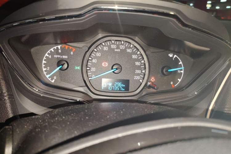 Used Ford Escort 2017 Happiness Edition 1.5L Automatic Fashion Version Odometer Close Up
