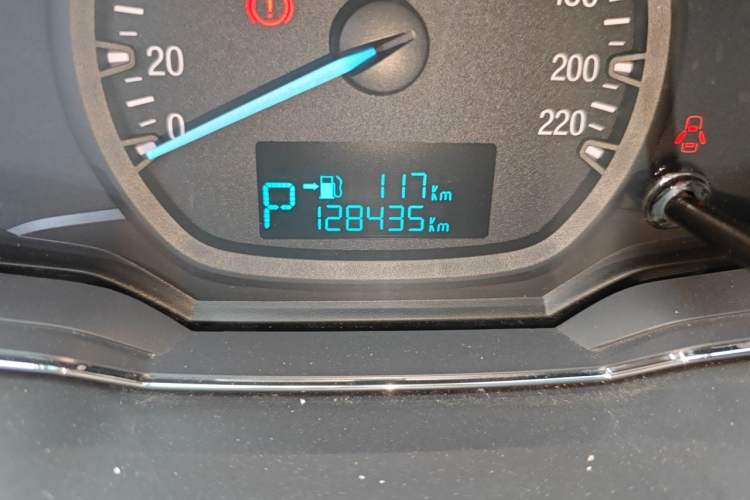 Used Ford Escort 2017 Happiness Edition 1.5L Automatic Fashion Version Odometer Close Up
