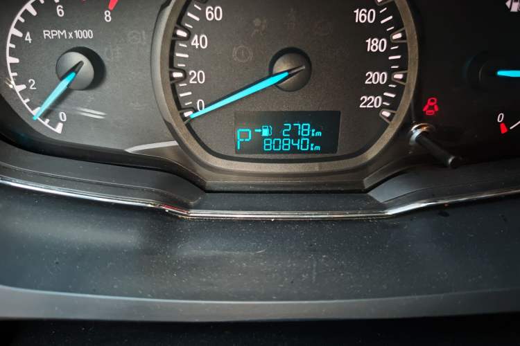 Used Ford Escort 2017 Happiness Edition 1.5L Automatic Fashion Version Odometer Close Up