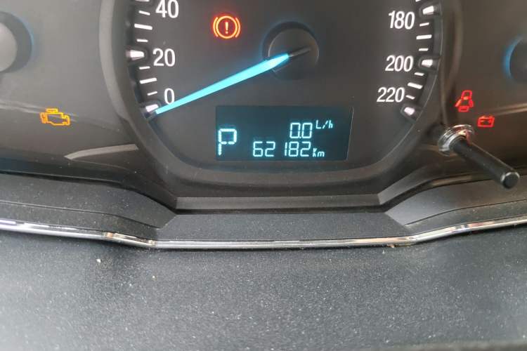 Used Ford Escort 2017 Happiness Edition 1.5L Automatic Fashion Version Odometer Close Up