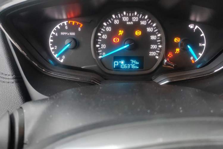Used Ford Escort 2017 Happiness Edition 1.5L Automatic Fashion Version Odometer Close Up