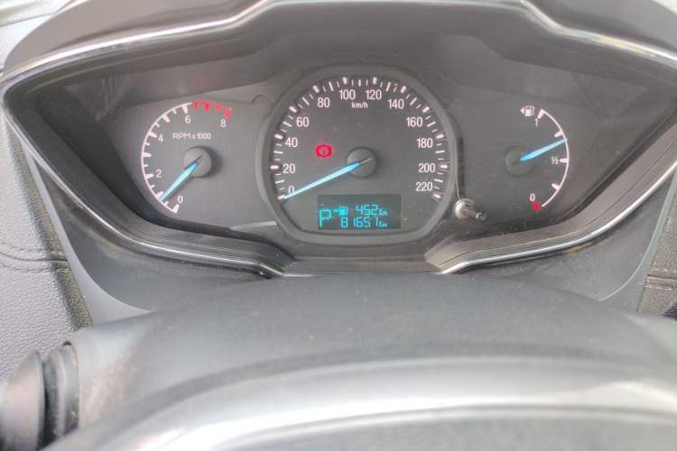 Used Ford Escort 2017 Happiness Edition 1.5L Automatic Fashion Version Odometer Close Up