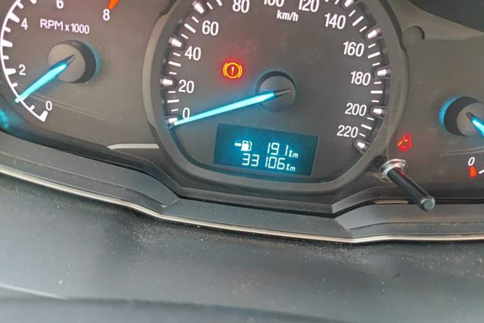 Used Ford Escort 2017 Revised Version 1.5L Manual Comfort Edition Odometer Close Up