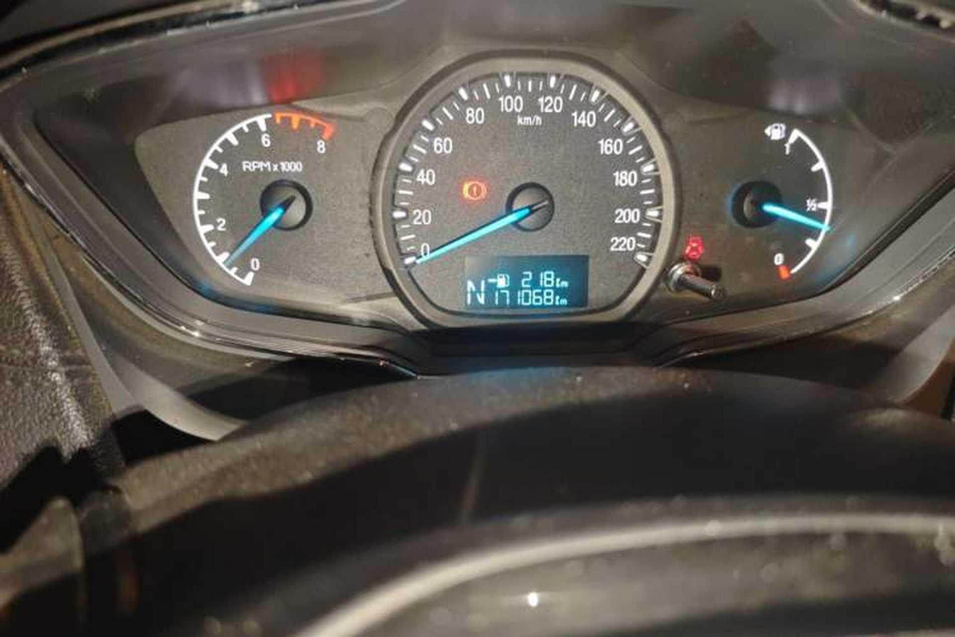 Used Ford Escort 2017 Happiness Edition 1.5L Automatic Fashion Version Odometer Close Up