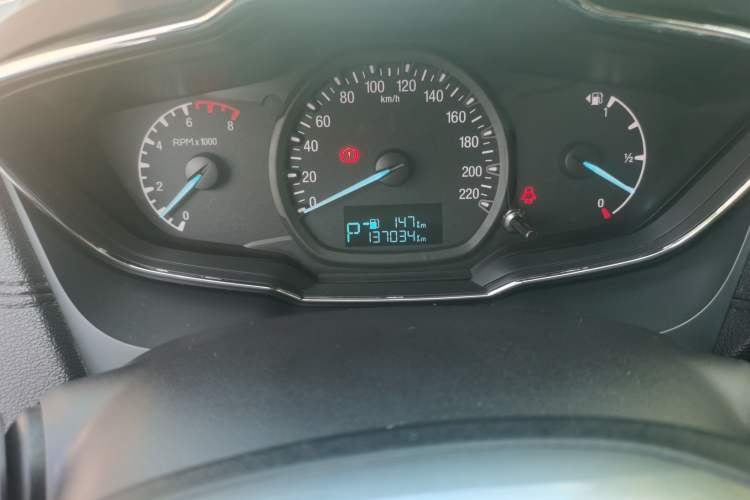 Used Ford Escort 2017 Happiness Edition 1.5L Automatic Fashion Version Odometer Close Up