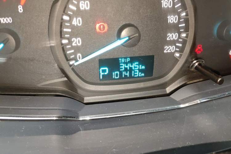 Used Ford Escort 2017 Happiness Edition 1.5L Automatic Fashion Version Odometer Close Up